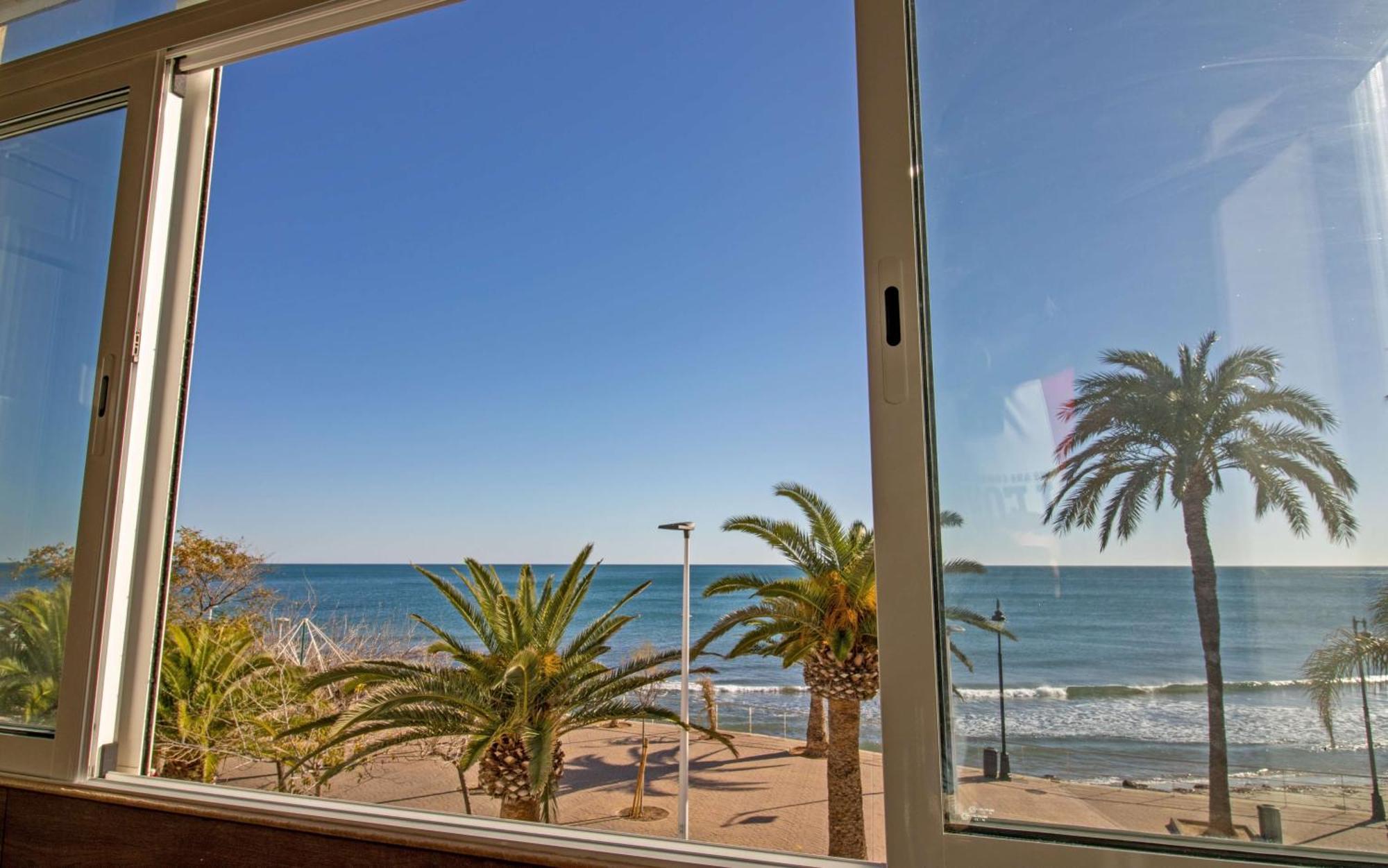 Luxury Beach House - Primera Linea Playa Cargador Albert Villas Alcossebre المظهر الخارجي الصورة