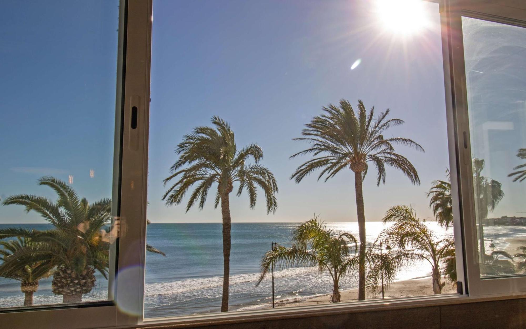 Luxury Beach House - Primera Linea Playa Cargador Albert Villas Alcossebre المظهر الخارجي الصورة